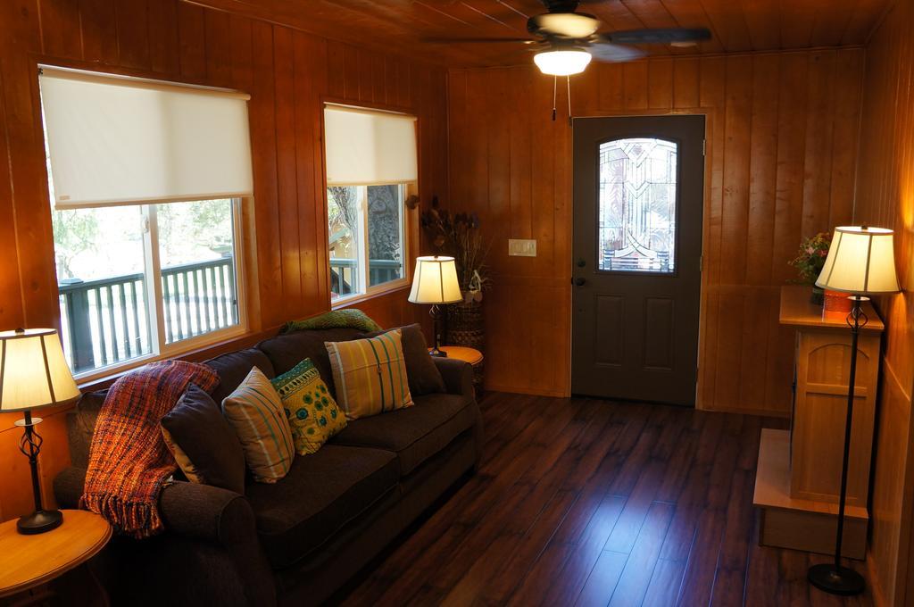 Bandy Canyon Ranch Hotel Escondido Quarto foto