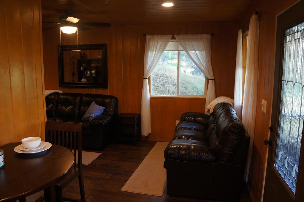 Bandy Canyon Ranch Hotel Escondido Quarto foto