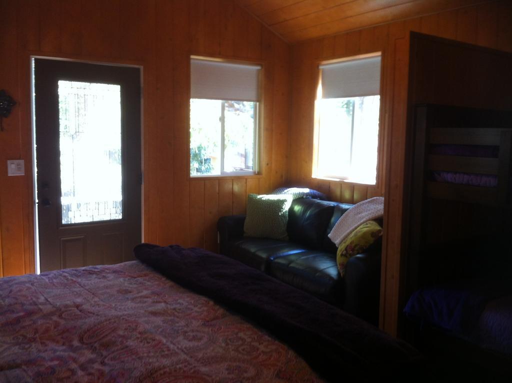 Bandy Canyon Ranch Hotel Escondido Quarto foto
