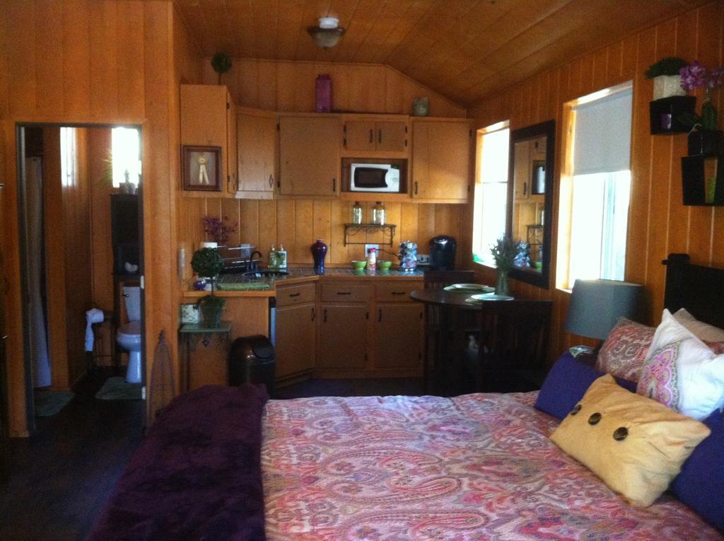 Bandy Canyon Ranch Hotel Escondido Quarto foto